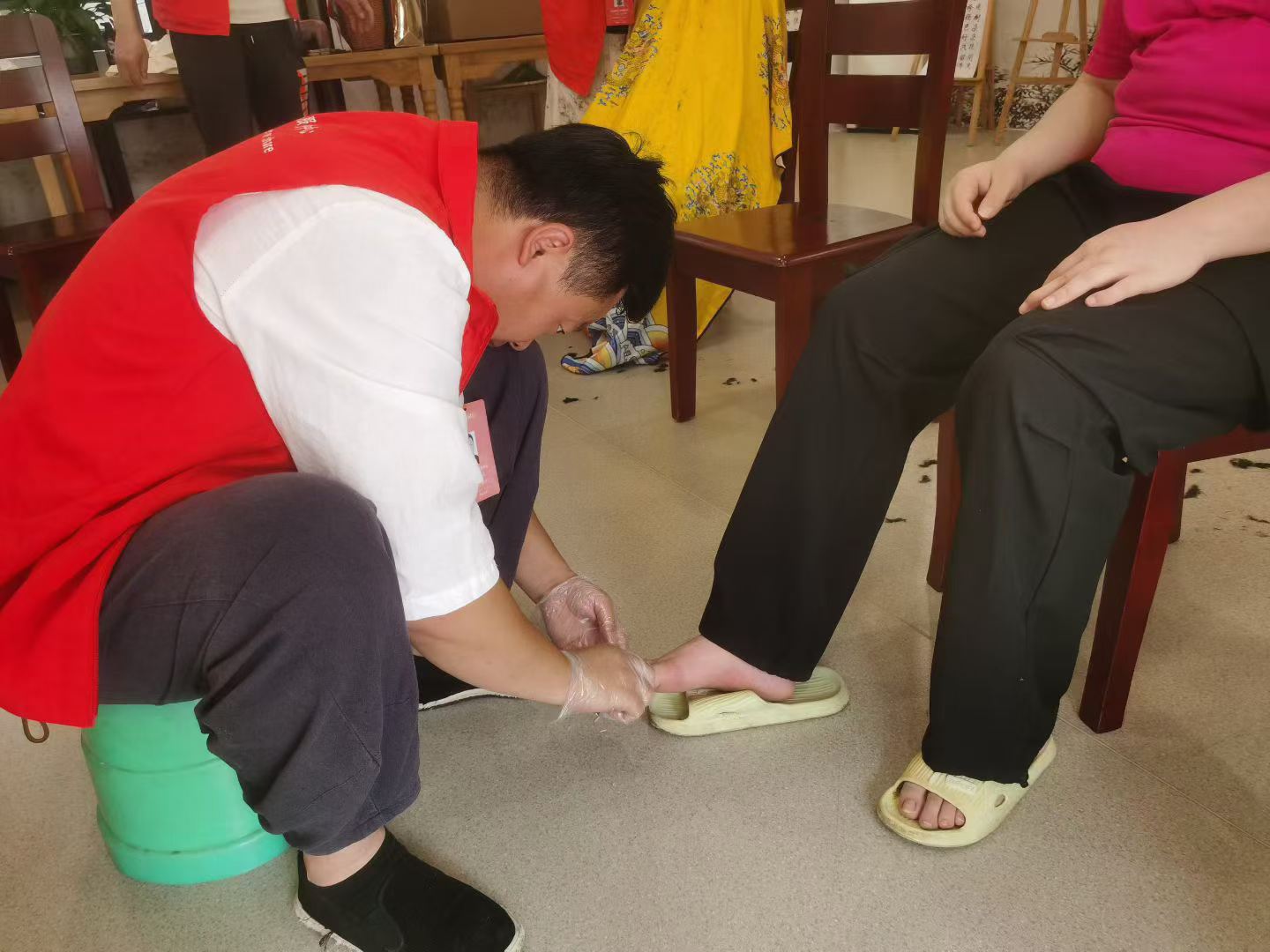 点滴行动，汇聚大爱